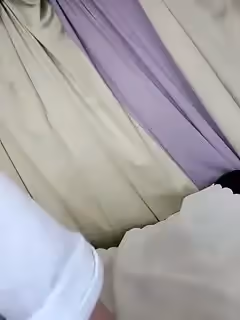 余婉婉極度騷女大尺度暴力自慰.