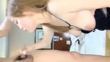 黑絲美乳女神肆意浪叫