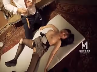 麻豆傳媒-計程車司機的惡趣味迷奸凌辱無辜女學生-唐霏