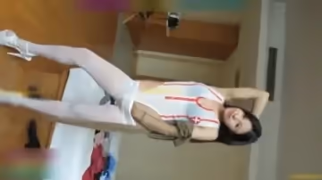 嫩模酒店私拍性感照