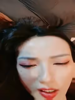 X小姐_顏值女神連體網襪上位騎乘自己動_，抱著屁股快速打樁。