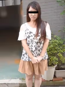 我和一位忙碌而疲憊的酒店女士發生了性關係。星野郁美