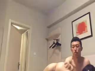 跟著肉棒搖來搖去~小哥哥想最後在鏡子前趴趴趴