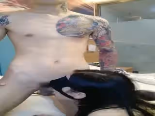 紋身小哥和大奶妹子雙人秀~舔奶子口交尾巴肛塞插菊花~屁股翹高高!!