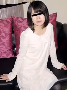 我拍的是一個娃娃臉、聽話、天真的女人。金森琴乃