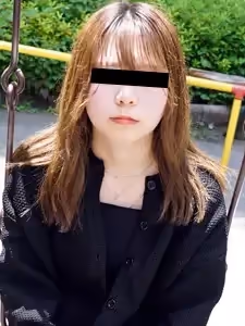 素人女孩被男友欺骗，出现在 AV 中并被中出 大泽美纪