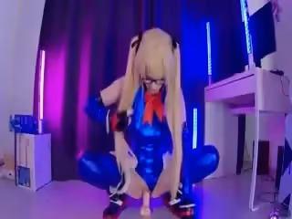 金色雙馬尾美女自慰