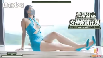 肉絲高跟御姐跪地吃雞 按在床上持續輸出最後口爆 撕爛黑絲