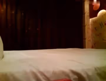 成都上藝校的妹妹騷的很做的時候男朋友打電話國語對白
