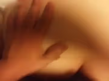 公寓里狂操大一女友 美胸美鮑