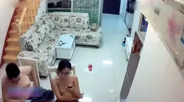駭客盜錄夫妻居家生活 豐滿人妻豐滿大奶挑逗無毛少婦性感睡衣與夫激烈啪啪