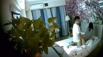 仙女脫下衣服身材真棒,和男友做活塞運動的...