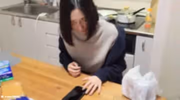 FC2PPV-4310097 【個人】ショートヘアの勝気な美女、長期滯納中に捕まえて體を觸り出した途端に支援者