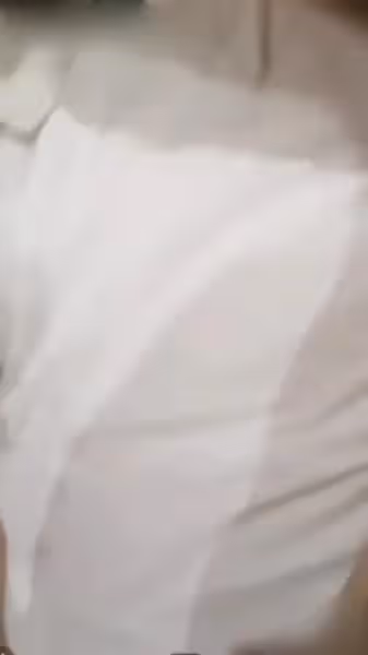 可愛少婦晚上出擊勾搭廣場舞大爺廣場吃完奶子打車去開房