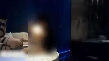 皮膚白嫩的E奶妹酒店玩捆綁啪啪