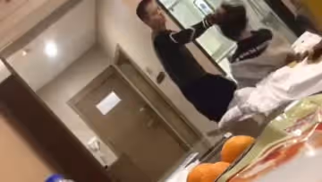 @20207330094 用戶上傳：暴力男抽打女友
