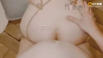 性感美臀漂亮白虎鮑~被操的淫水狂流不止！