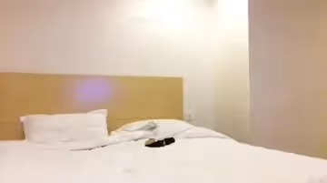 約炮健身館經常一塊鍛鍊的少婦身材苗條很耐草