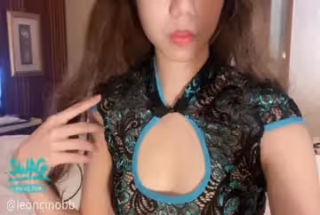 淫蕩絲襪少女❤️‍?自慰摩擦鮑魚摩到高潮 ‼️