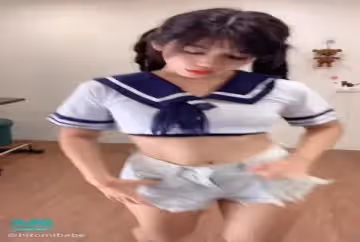 王語瞳跳舞BabyOneMoroTime