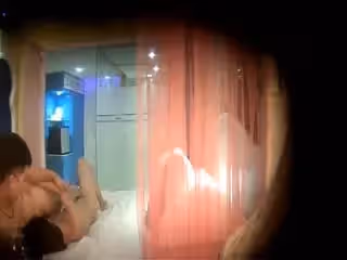 氣質的白領美女飯店和久未見面的情人開房，進屋就...