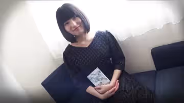 【素人援交】淫蕩的小妹妹嫩肉穴終於得到繼父給她的性愛滿足的肉棒把她乾得舒舒服服