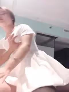 美女姐姐好騷呀。