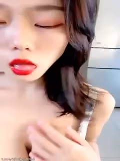 #小丫頭超高顏值C罩巨乳騷氣極品美女主播收費房大繡