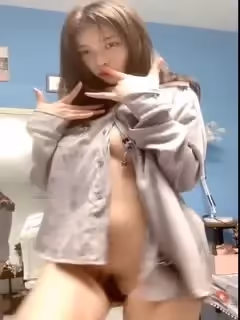 在男友家做愛 (1)。