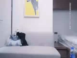 新人剛下海做兼職，自開播過的顏值最高妹子，楚楚可憐。