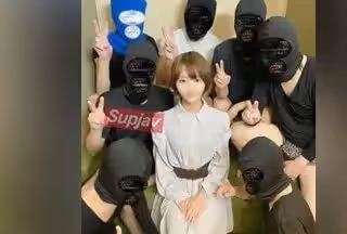 FC2PPV 3864904 妊-. 娠不可避。大切に育てられた校育ちのスレンダーお嬢様を大勢の男達で污す。連続中 出し。