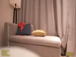 高顏質紅裙美女身材特別好。