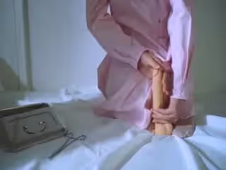 夜勤護士制服絲襪誘惑你舉起肉棒的!