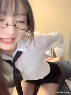 泡泡咕_超高顏值苗條身材美女主播穿性感黑絲高跟露奶子露逼掰穴誘惑