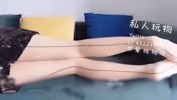 網紅女神私人玩物付費福利視頻，超美尤物的誘惑