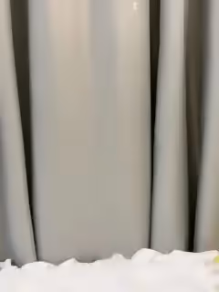 #班寶_網紅臉白皙嫩妹美女主播穿性感黑絲短裙紫薇大秀，洗手間假屌抽插自慰掰穴誘惑