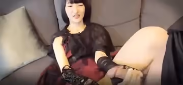 美少女妹妹第1次嘗試蒙面男的肉棒抽插