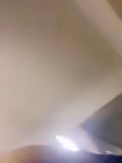 顏值不錯的小少婦伺候兩大哥激情啪啪，嘴裡含著冰塊把兩雞巴一起塞嘴裡舔，各種體位爆草蹂躪，浪叫呻吟不止