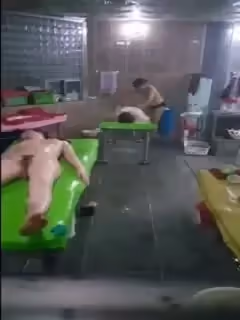 沐浴內偷拍）