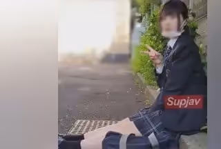 FC2PPV 3678417 ちっぱいな普通の子。バイト禁止ではじめたで中出し。生理が･･･