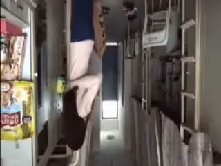 新晉嬌嫩網紅美少女槍械師 極品粉嫩美鮑完美展示 翹挺美乳 摸乳揉穴自慰高潮。