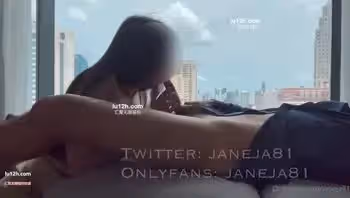推特網紅janeja81付費onlyfans福利，超大落地窗前的春光
