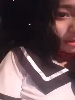 清純學生裝妹子路邊車上與小JJ男車震直播車上幹完下車路邊再干 對白搞笑淫蕩爆粗口。