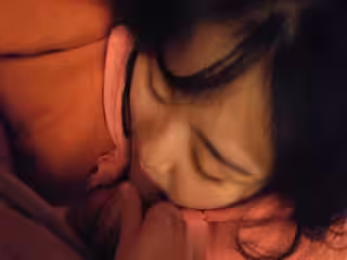 網紅前女友被迫出演，高顏值粉嫩萌妹子，迷暈後玩弄粉紅鮑魚，插入小穴中再口爆，花樣多妹子質量高玩得真是盡興
