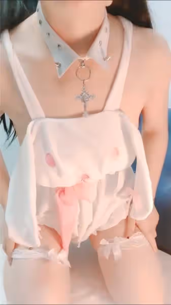 白虎饅頭妹妹-紫薇振動棒