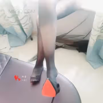 極品福利姬小洋又-黑絲誘惑自拍