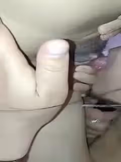 兩大騷女小浪蹄和少婦白潔合體秀 互相揩油摸奶摳b 很是淫蕩。