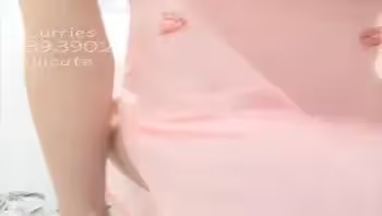 推特網紅完具醬（完具少女）性感激凸誘惑