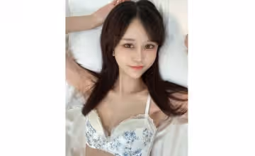 FC2-PPV-4203531 【2作品】8頭身美腳モデル體型