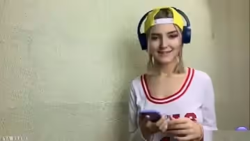 一邊吃棒棒糖一邊吃爸爸的雞吧